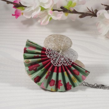 Collier Eventail Origami...