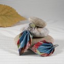Boucles d’Oreilles Feuilles Origami liseré fleurs et grues avec coeur violet - 23,00 €