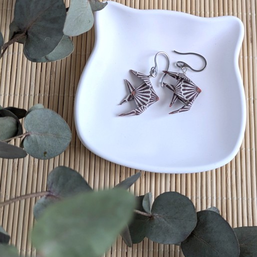Boucles d’Oreilles Poissons Origami motifs japonais marrons