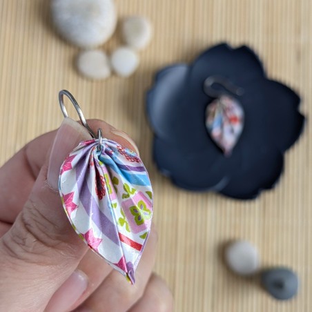 Boucles d’Oreilles Feuilles Origami motifs floraux et rayures multicolores