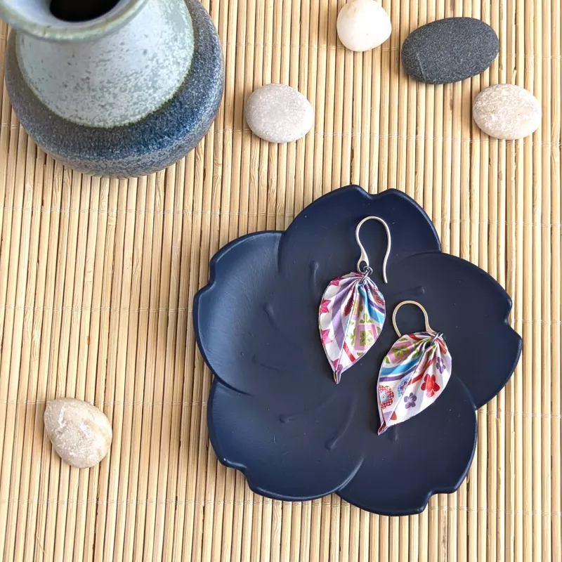 Boucles d’Oreilles Feuilles Origami motifs floraux et rayures multicolores