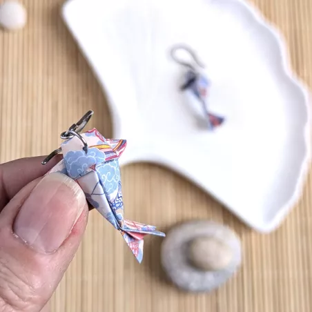 Boucles d’Oreilles Origami Carpes Koï koinobori multicolores et nuages