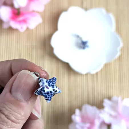 Boucles d’oreilles origami étoiles fleurs bleues | Line et les Perles