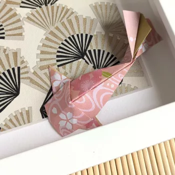 Cadre 3D carpes koï roses et éventails | Line et les Perles