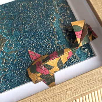 Cadre 3D carpes koï ocre | Line et les Perles